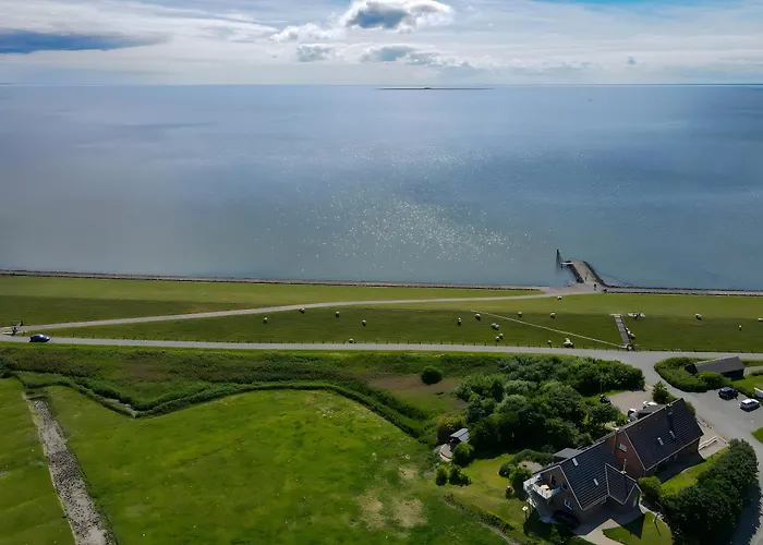 Holiday home Haus Deichperle Pellworm